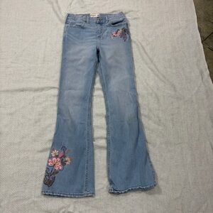 Abercrombie and Fitch Girls High Rise Flare Embroidered Jeans asz 11/12
